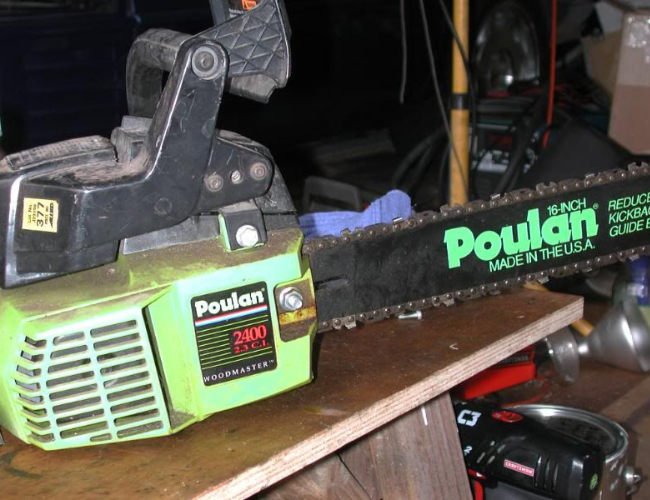 Poulan chainsaw 